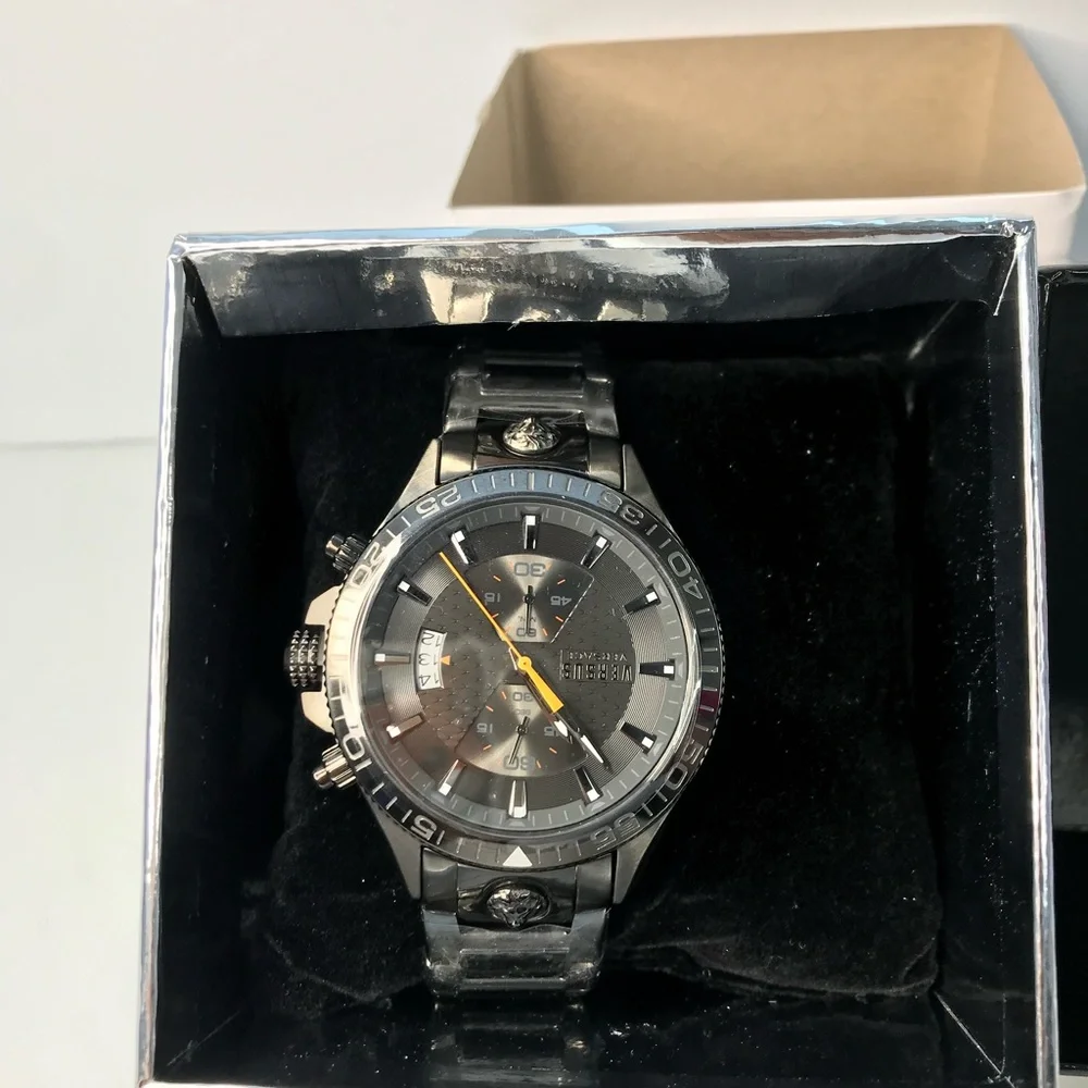 New VERSUS VERSACE Gents Griffith Watch VSPZZ062